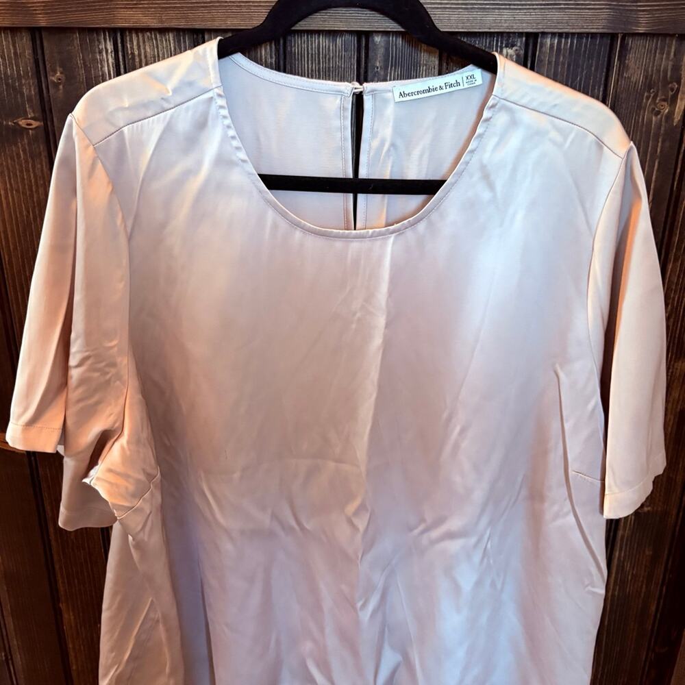Abercrombie and Fitch satin blouse XXL